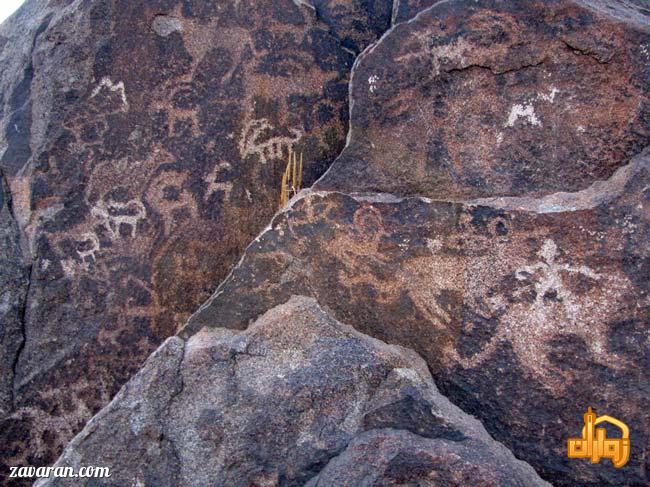 سنگ نگاره های کمر مقبولا مشهد
