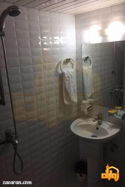 سرویس بهداشتی اتاق های هتل آپارتمان معین درباری مشهد