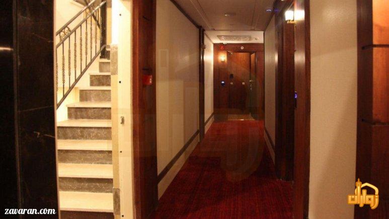راهروهای هتل آدینا مشهد