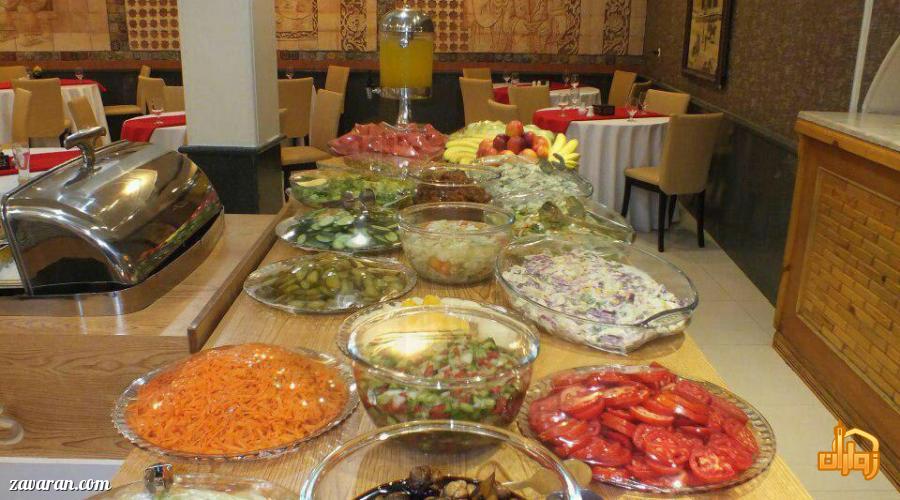 سالاد بار هتل جواهری مشهد