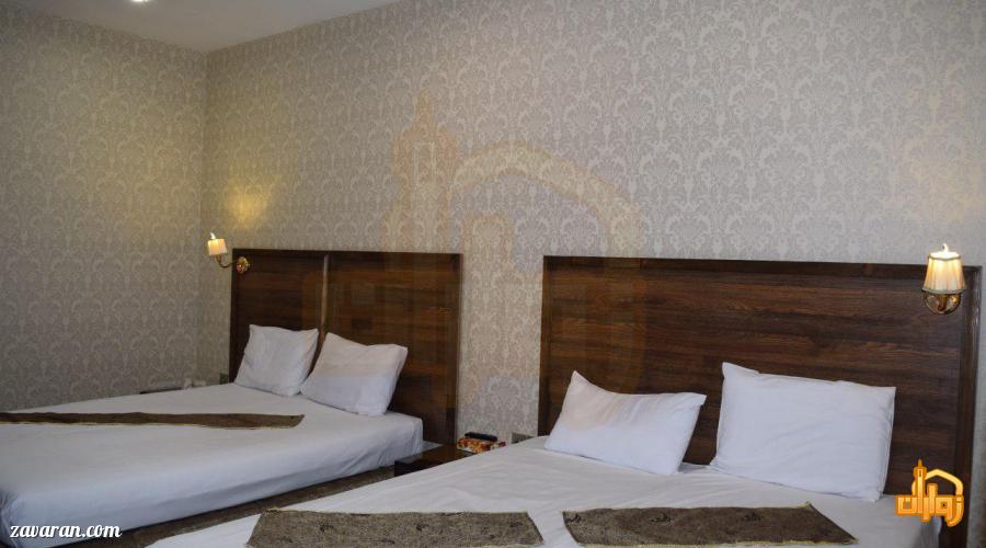 رزرو اتاق چهار تخته هتل شاکر مشهد