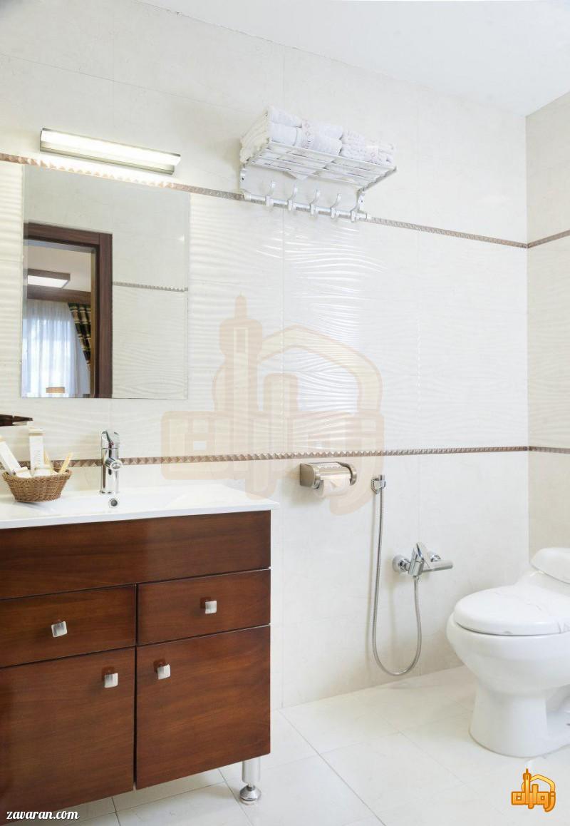 سرویس بهداشتی اتاق های هتل حلما مشهد سرویس بهداشتی اتاق های هتل حلما مشهد