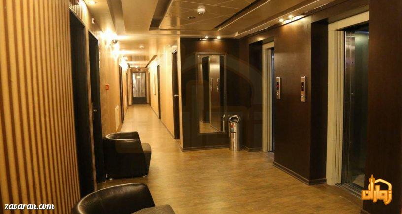 آسانسور و فضای طبقات هتل الوند مشهد