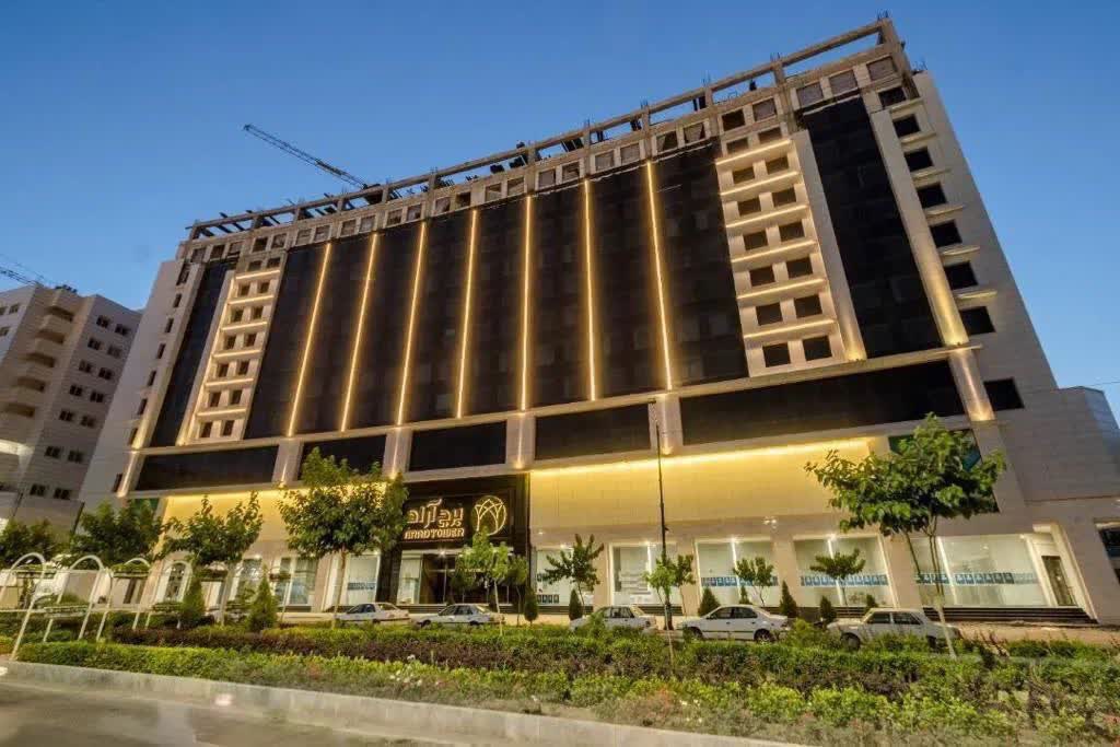 هتل چهار ستاره برج آراد