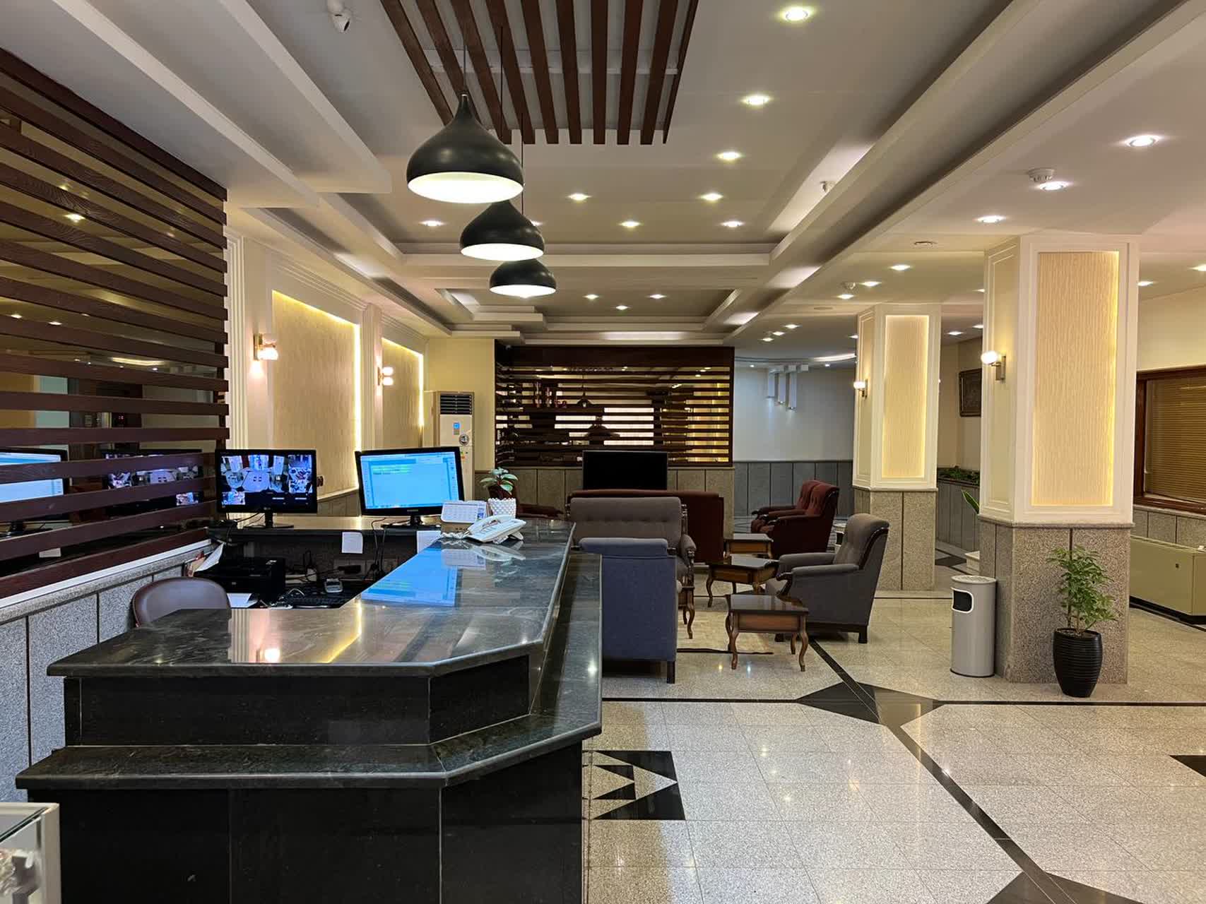 هتل آپارتمان نینوا