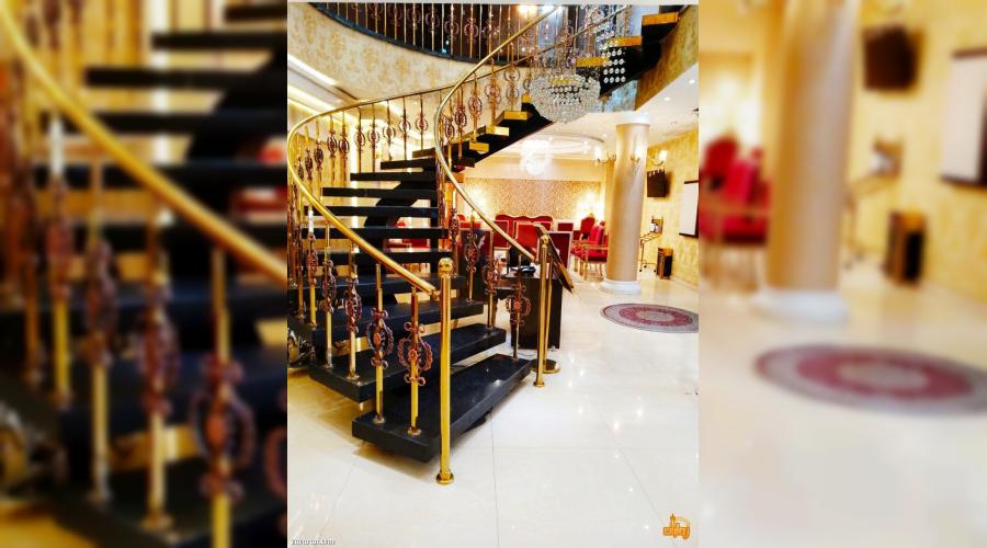 هتل سه ستاره منجی