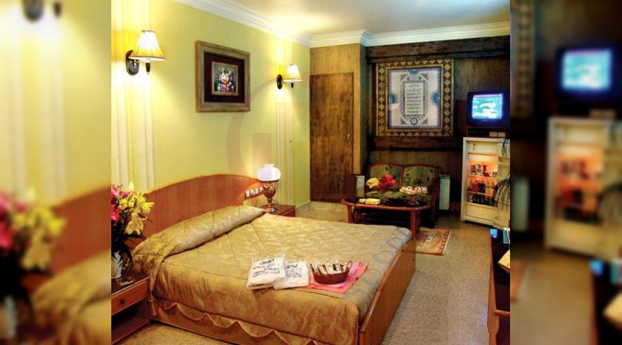 هتل سه ستاره اعیان