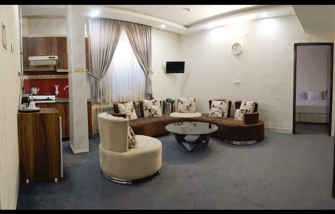 هتل آپارتمان آجیلیان