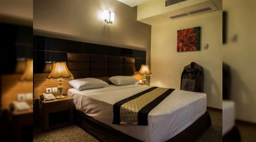 هتل پنج ستاره سی نور