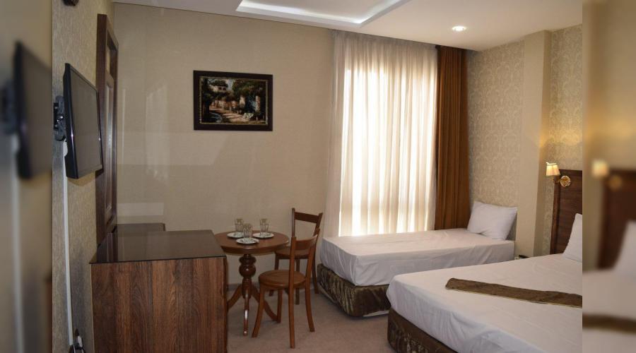 هتل دو ستاره شاکر