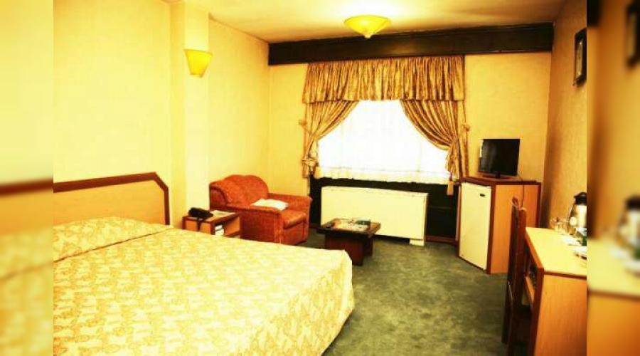 هتل سه ستاره خانه سبز