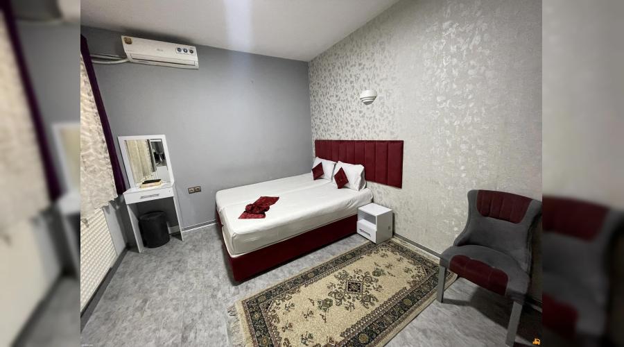 هتل یک ستاره شقایق