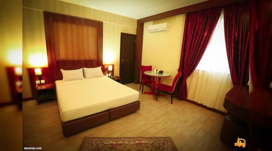 هتل سه ستاره صحرا