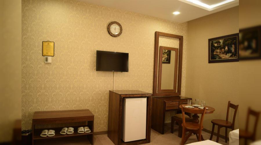 هتل دو ستاره شاکر