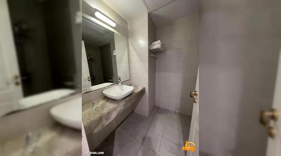 هتل آپارتمان برج آراد