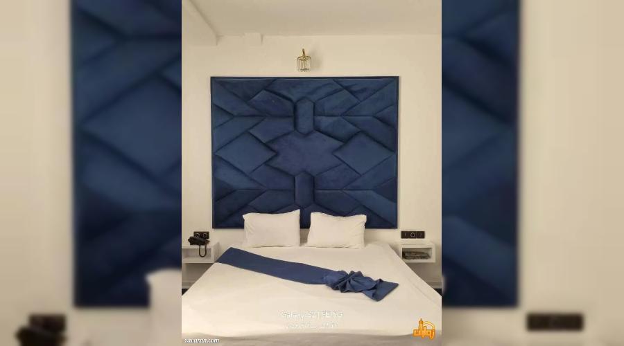 هتل دو ستاره دربار