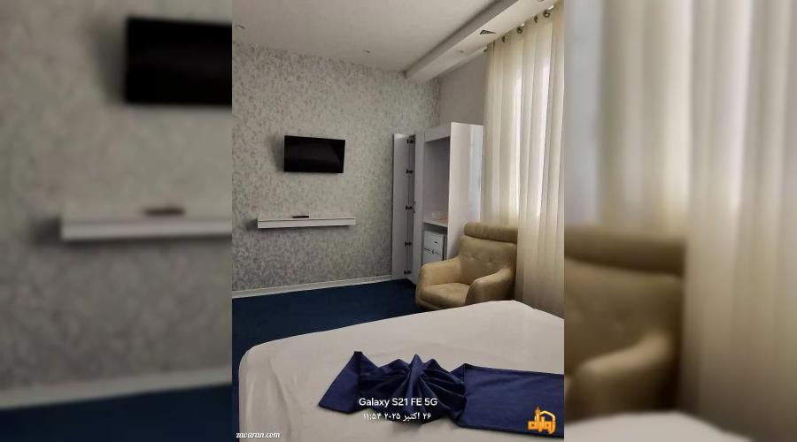 هتل دو ستاره دربار