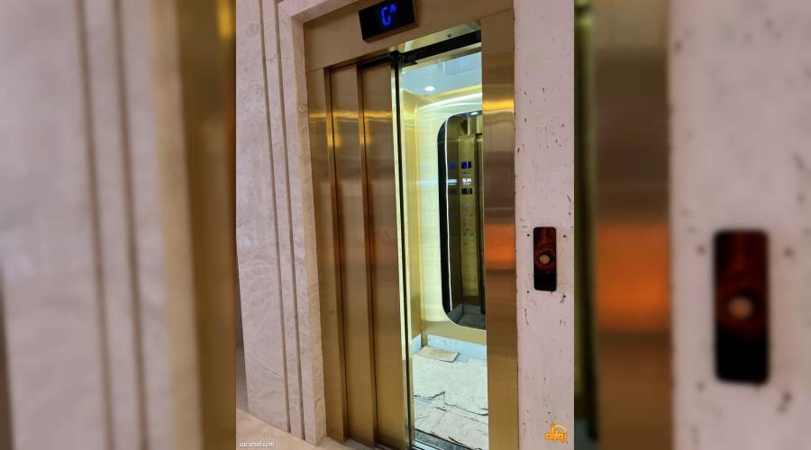 هتل دو ستاره دربار