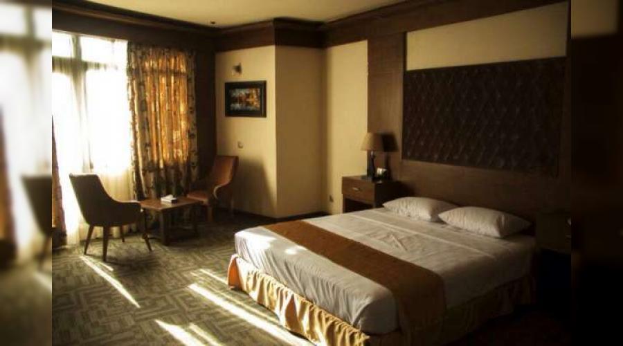 هتل چهار ستاره خورشید تابان