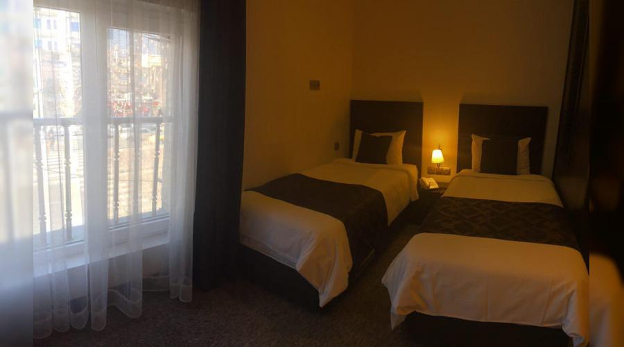 هتل سه ستاره جواهر شرق