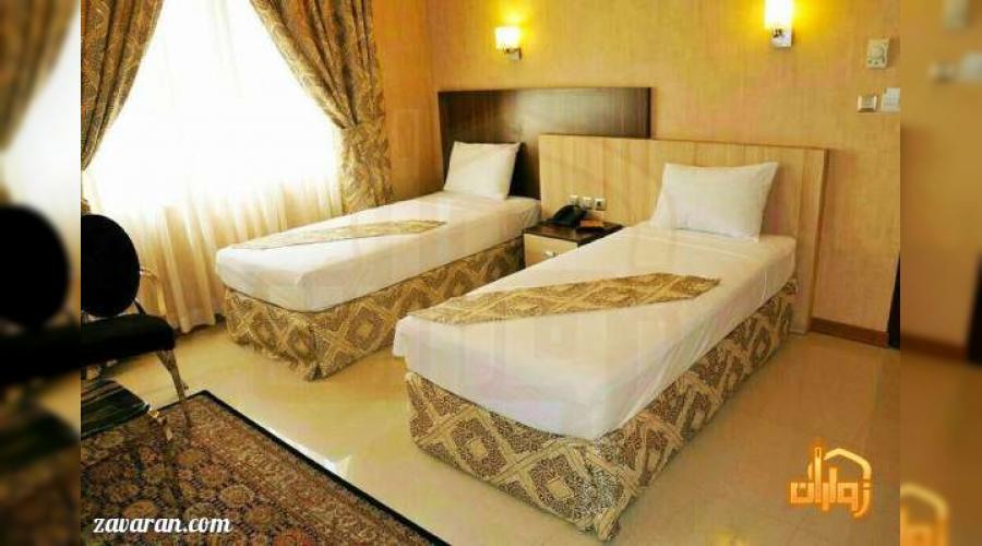 هتل سه ستاره منجی