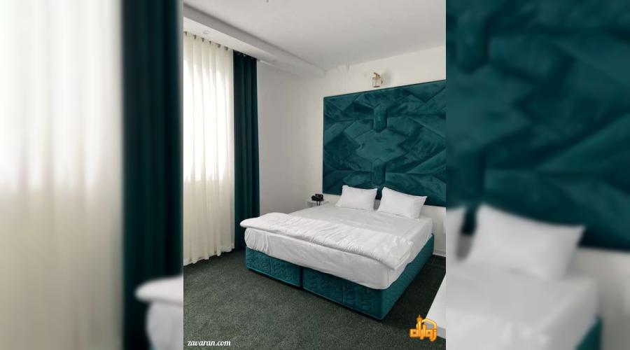 هتل دو ستاره دربار