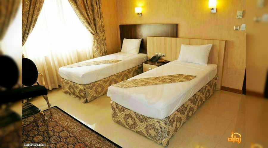 هتل سه ستاره منجی